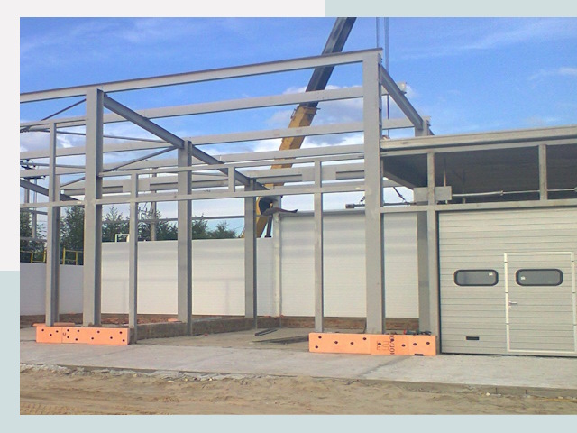 Строительство автосервисов от СтальСтрой-Лсс по цене 625 руб.